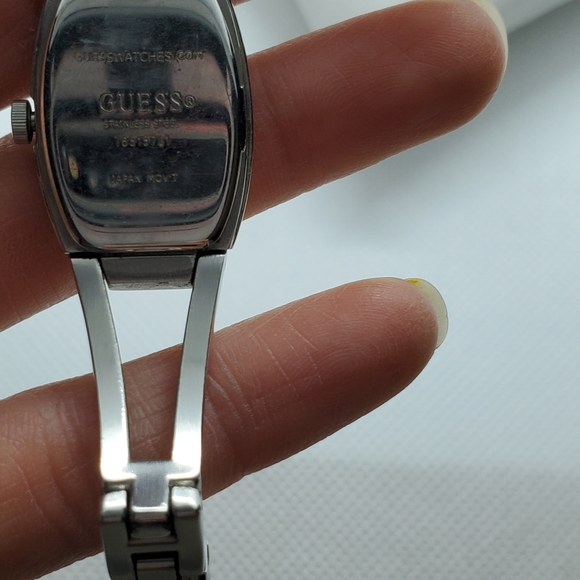Guess Ladies Watch - Picture 4 of 14